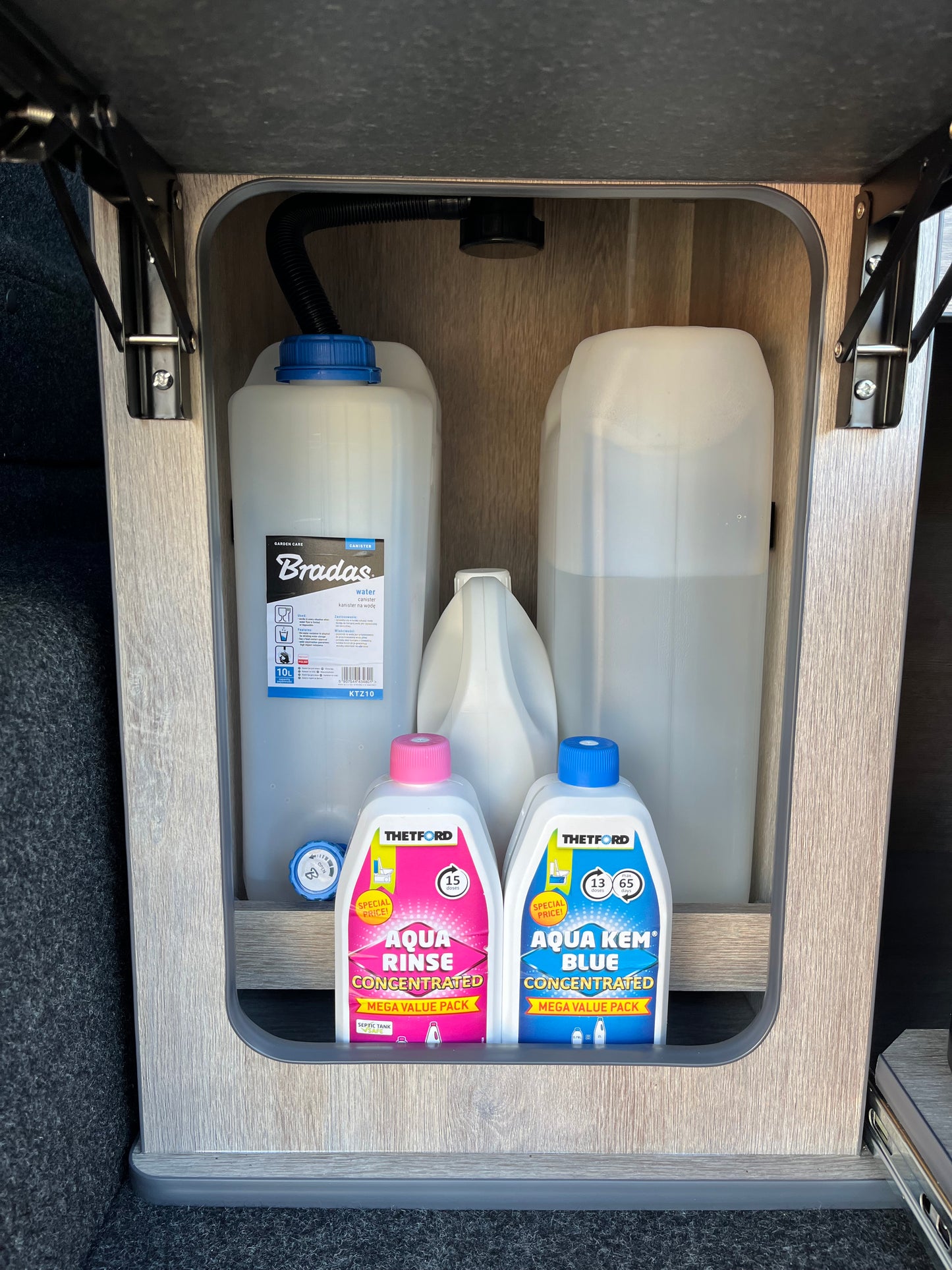 Campervan 5 in 1 Kitchen Pod Fridge, Stove, Sink, Power, Storage Van Conversion unit