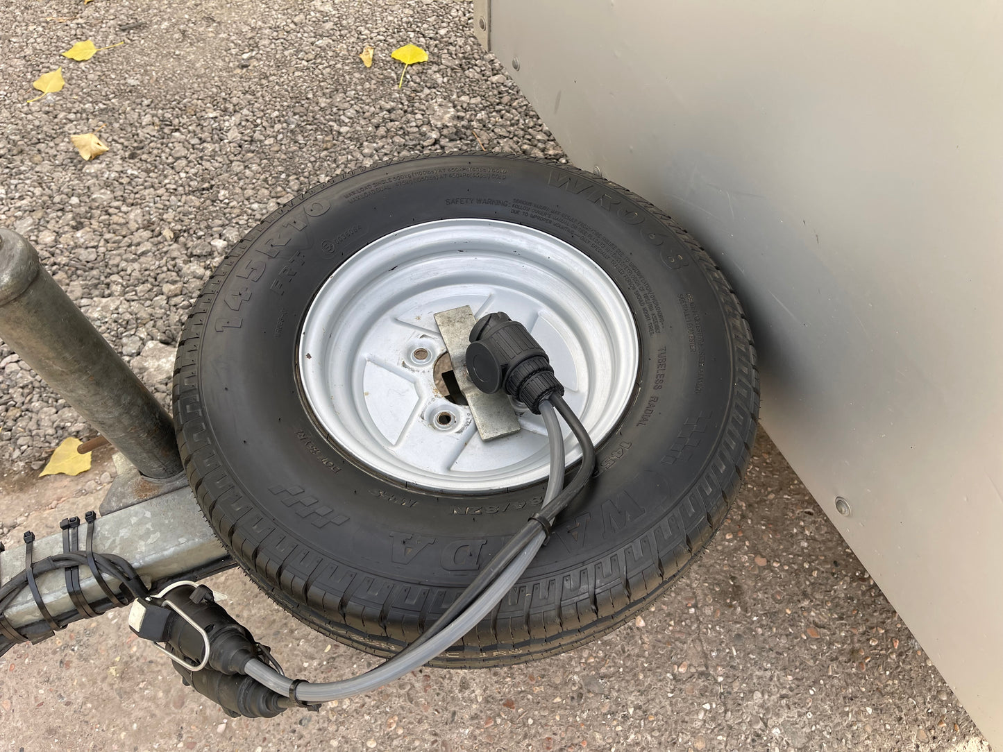 Indespension TAV 1 Box Trailer 750kg