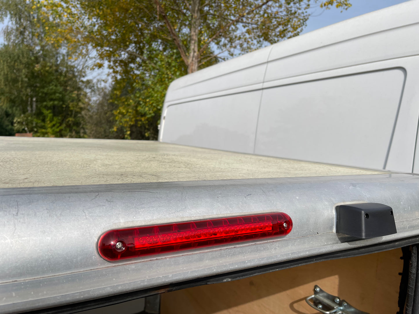 Indespension TAV 1 Box Trailer 750kg